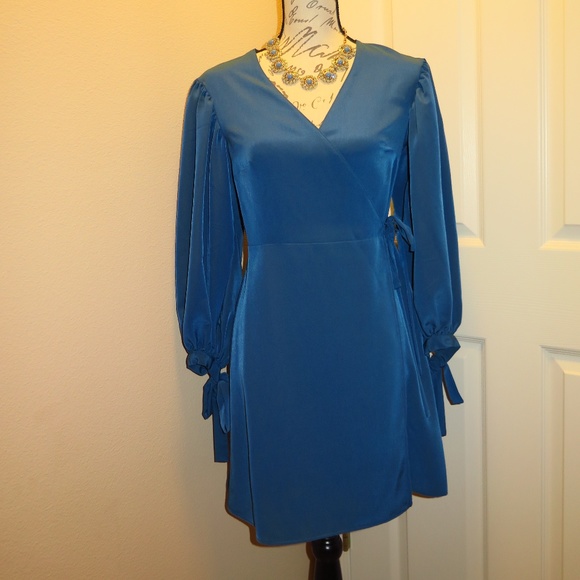 TopShop ☆ *NWT* Tie Cuff Wrap Mini Dress Sz US6 - Picture 4 of 8